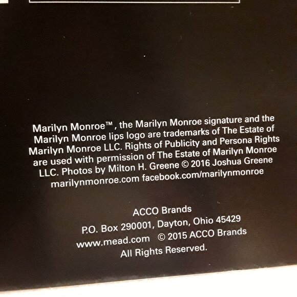 Marilyn Monroe 2016 Collector's Calendar - Picture 7 of 9